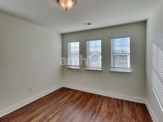 Building Photo - 141 GA-141