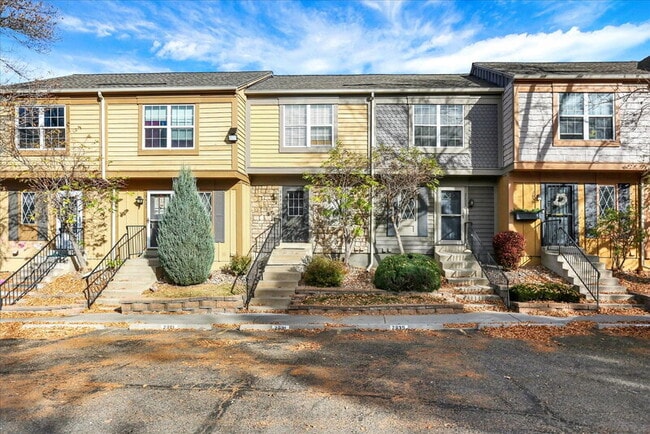 Building Photo - 2635 E Nichols Cir