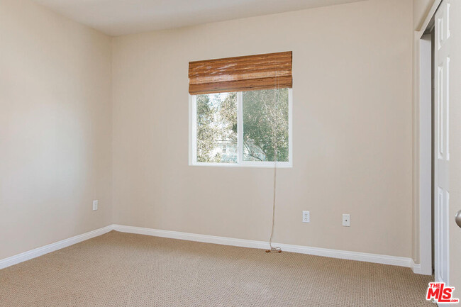 Building Photo - 801 Oceano Dr