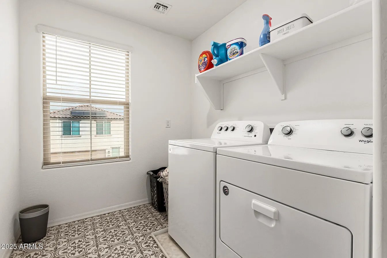 Building Photo - 1020 S 151st Ave