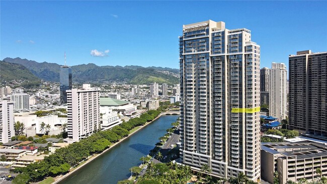 Building Photo - 1551 Ala Wai Blvd