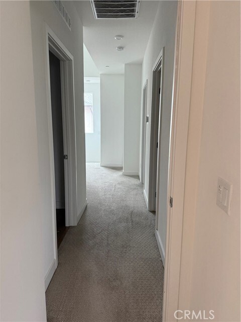 Building Photo - 1402 W Bushell St