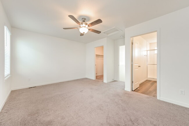 Building Photo - 18592 E 47th Dr