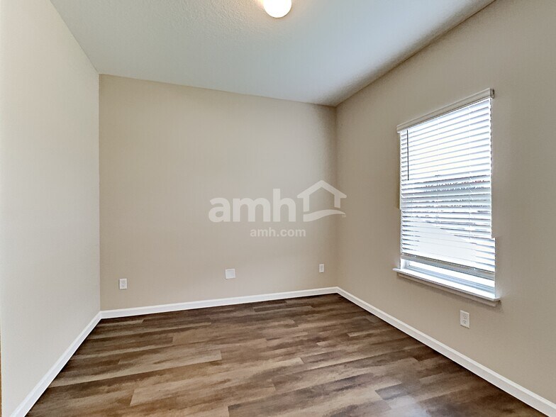 Building Photo - 368 Stone Arbor Ln