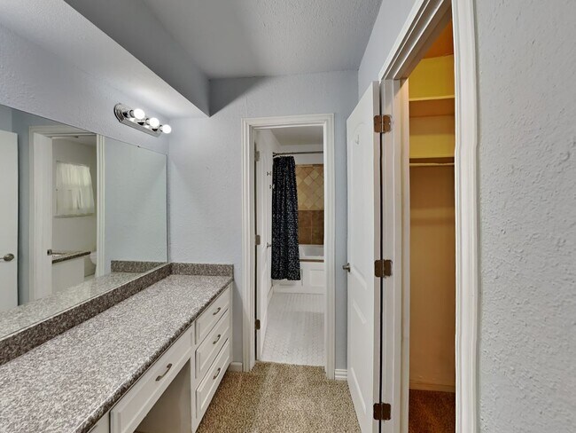 Building Photo - Hidden Gem in Woodland West Estates – Spacious, Stylish & Move-In Ready!