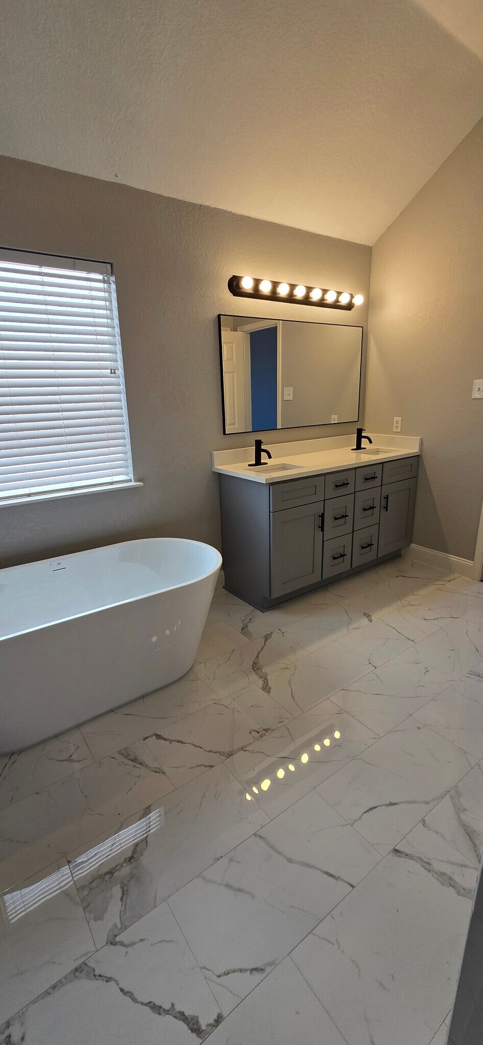 Building Photo - 10309 Fawn Meadow Ct