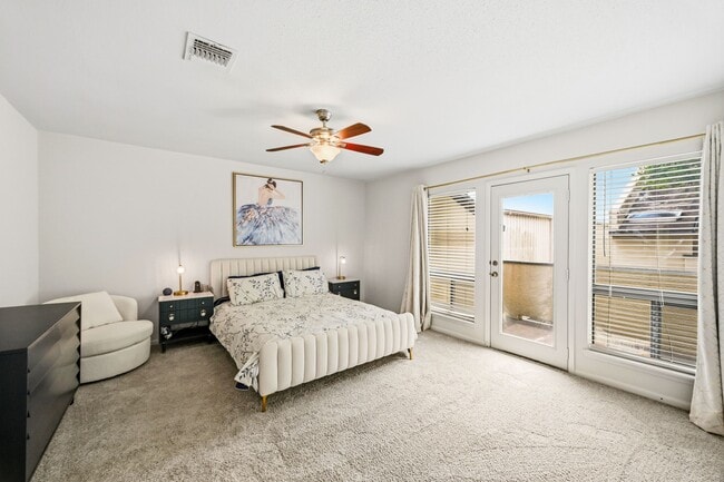 Building Photo - 1116 Bering Dr