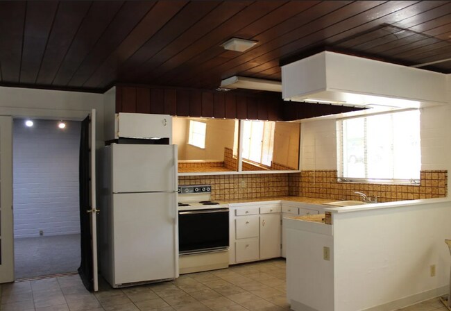 Building Photo - Coming Soon - Available August 17, 2026