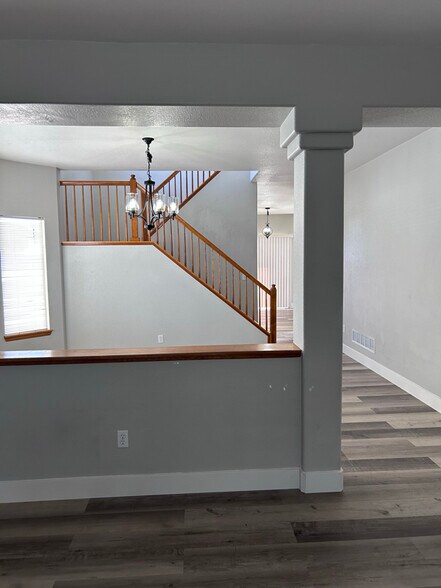 Building Photo - 4324 Ravenswood Ct