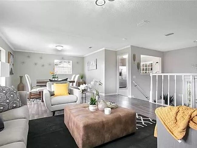Building Photo - 4 Bed 3 Bath East Orlando OASIS!!!