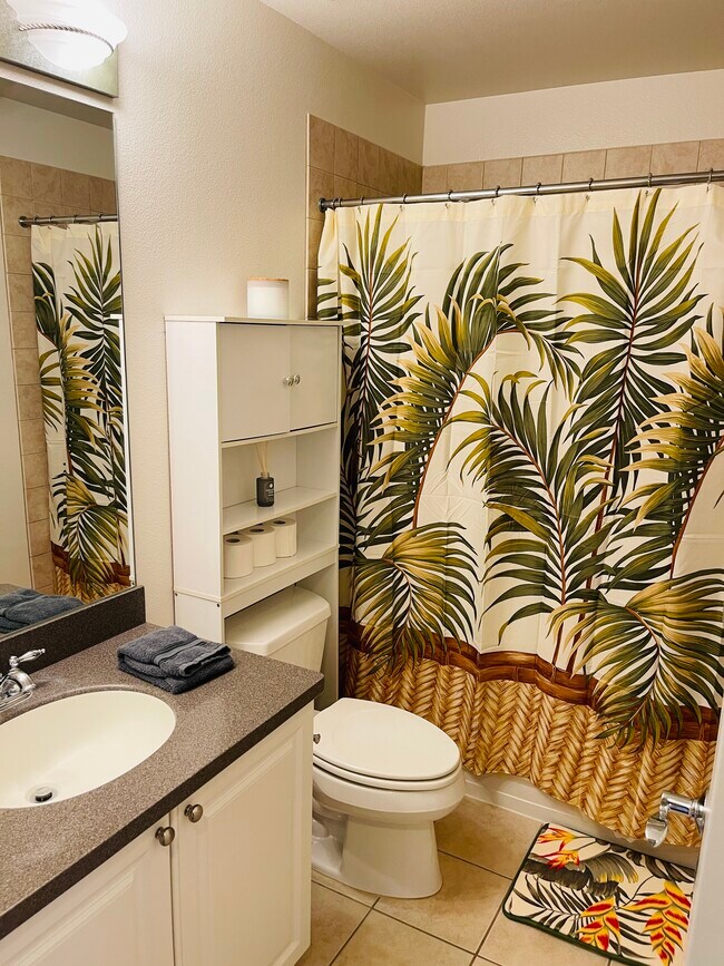 Building Photo - 92-1498 Aliinui Dr