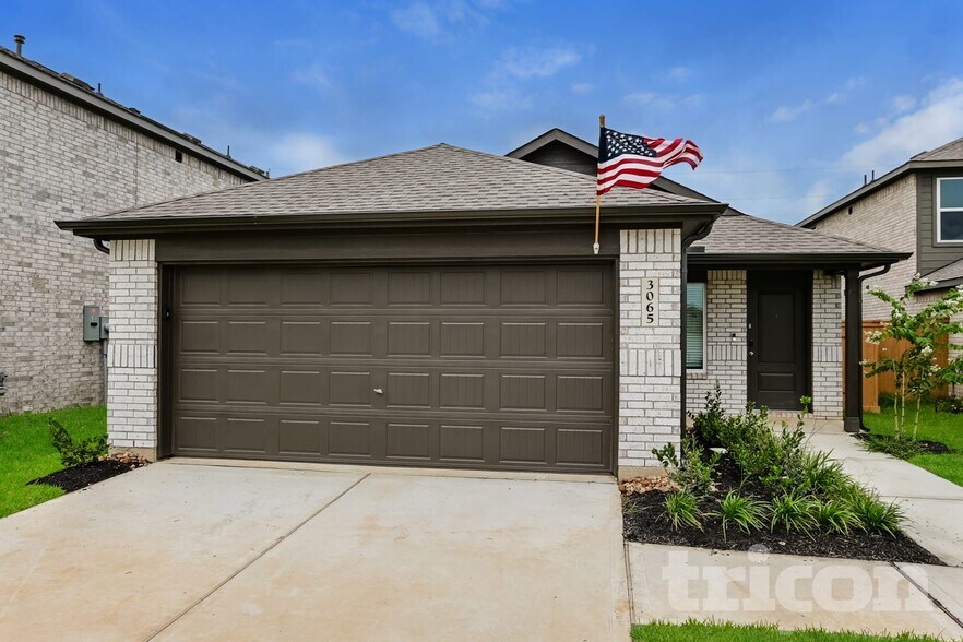 Primary Photo - 3065 Dawn Sound Dr