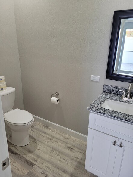 1/2 Bath - 438 Cardinal Ave