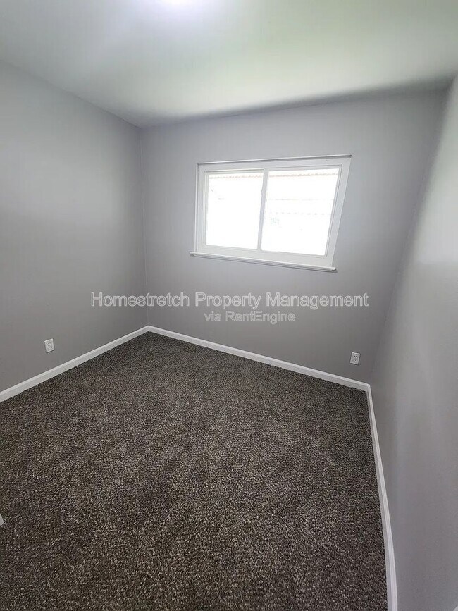 Building Photo - 8339 Buddie Dr