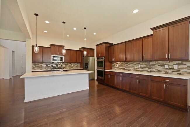 Building Photo - $4,340.95, 5 Beds - 3.5 Bath, Single Family Home in Broomfield with Pool Access!