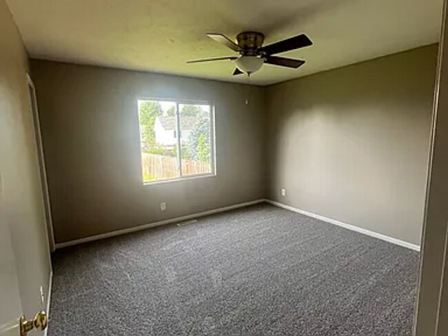 Building Photo - 17737 Olive St