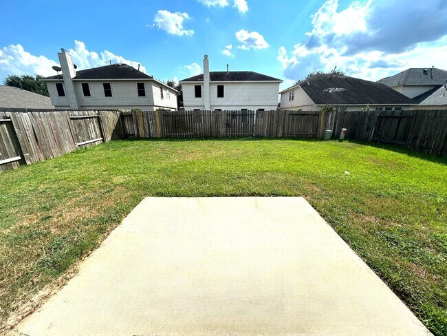 Building Photo - 25207 Diamond Ranch Dr