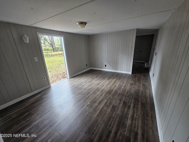 Building Photo - 7577 Sonia Dr