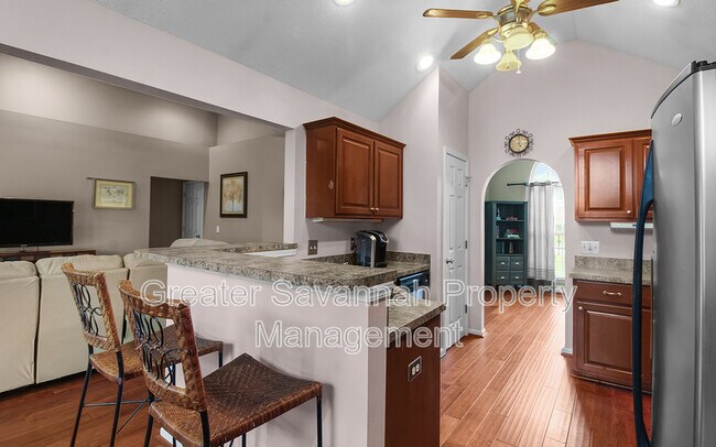 Building Photo - 141 Nandina Wy