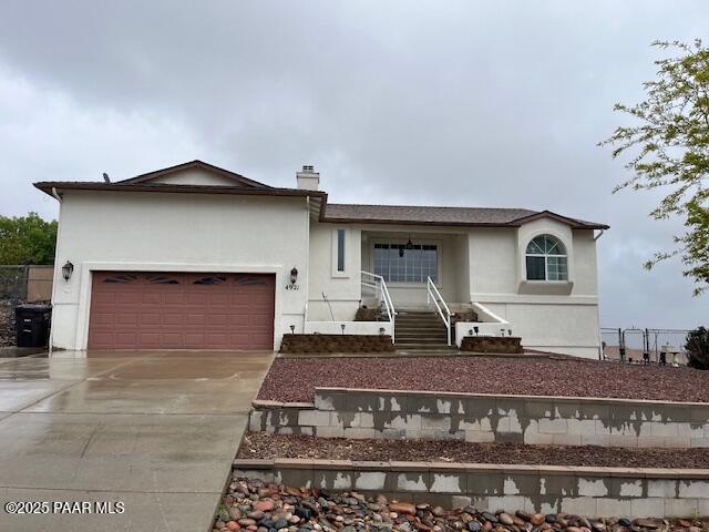 Primary Photo - 4921 N Reavis Dr