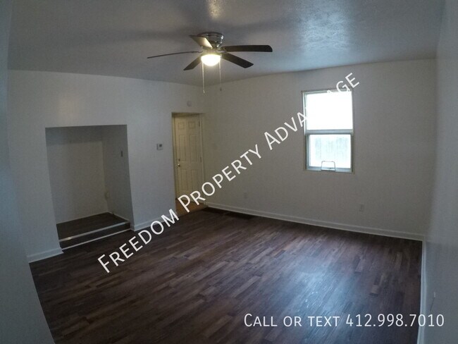 Building Photo - 122 Parker St