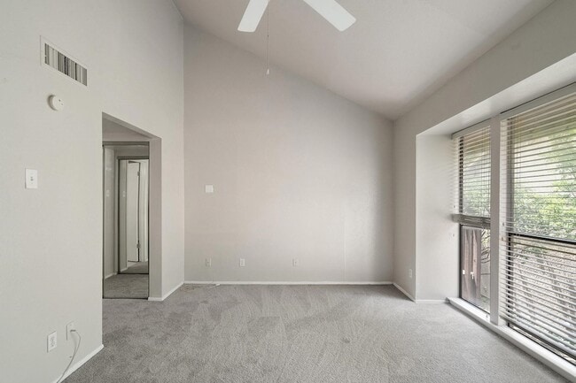 Building Photo - 4543 N O'Connor Rd