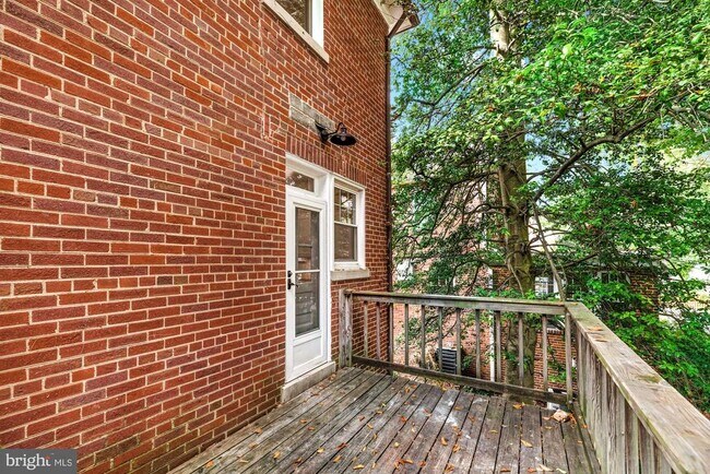 Building Photo - 5923 33rd St NW