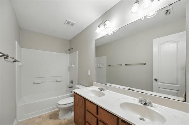 Building Photo - 201 Dartmouth Dr