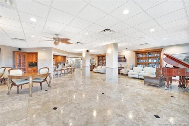 Building Photo - 9500 S Ocean Dr