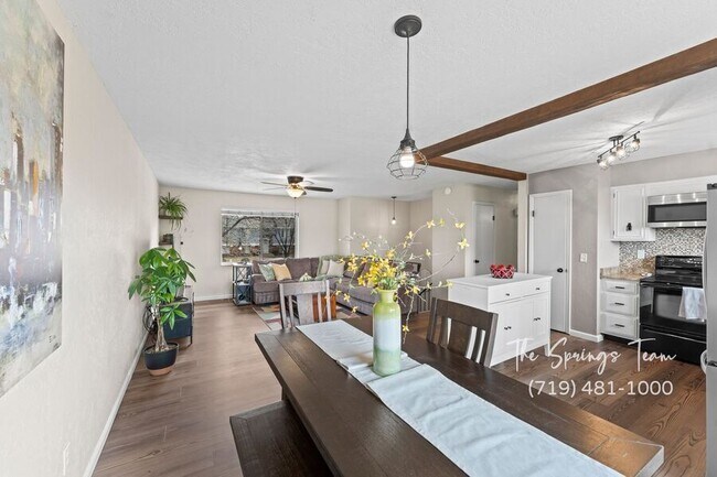 Building Photo - 1730 Hathaway Dr