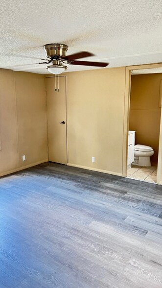 Building Photo - 6345 N Dona Ana Rd
