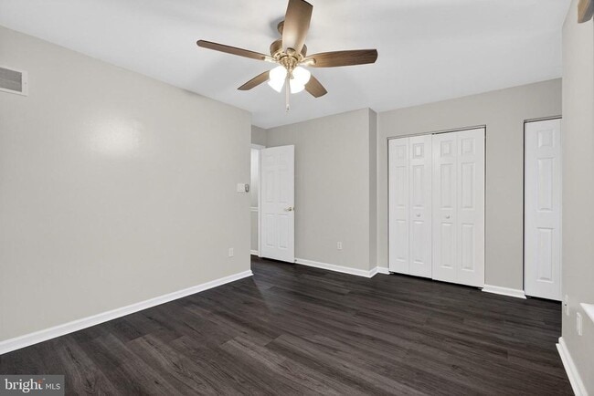 Building Photo - 613 Candlestick Ln