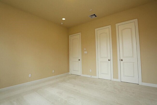 Building Photo - 2606 Meadowlark Hills Ct