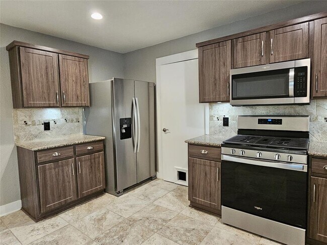 Building Photo - 3932 Haleys Way