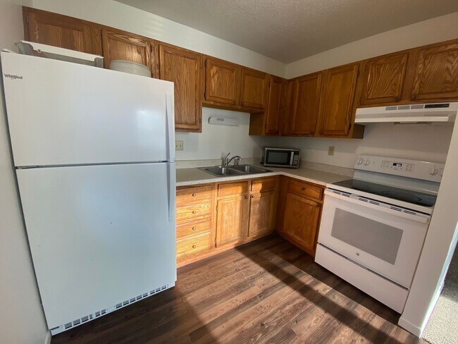 Building Photo - $1,500 | 3 Bedroom, 1 Bathroom Duplex | NO PETS | Available for an August 1st, 2026 Move In!