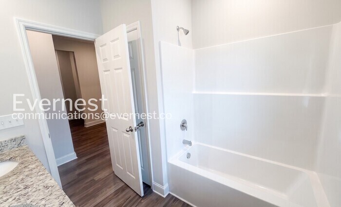 Building Photo - 169 Fall Mdw Dr