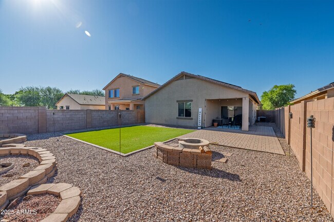 Building Photo - 41216 W Lucera Ln