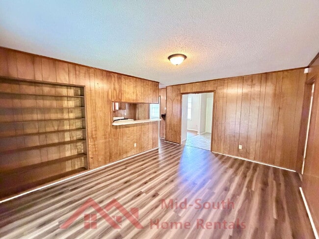 Building Photo - 3856 Warrington Cove