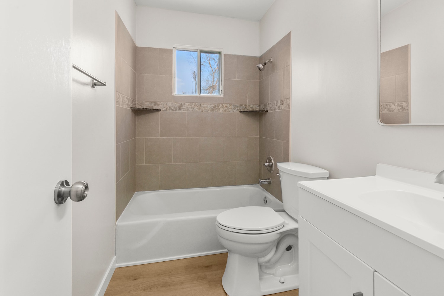 Bathroom - 4622 Parkview Dr