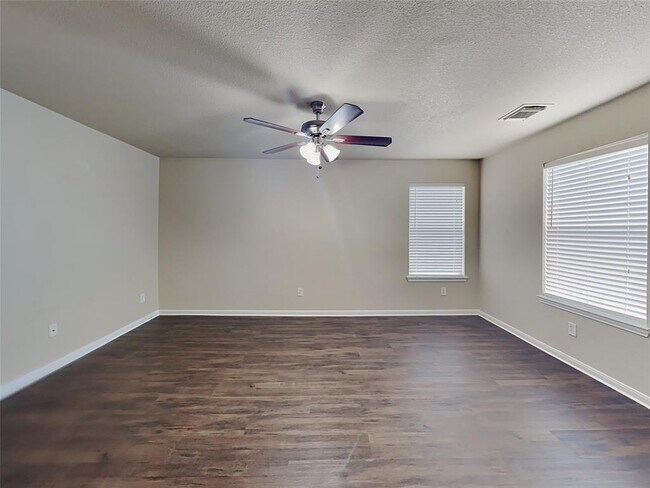 Building Photo - 3743 Jewel Point Dr