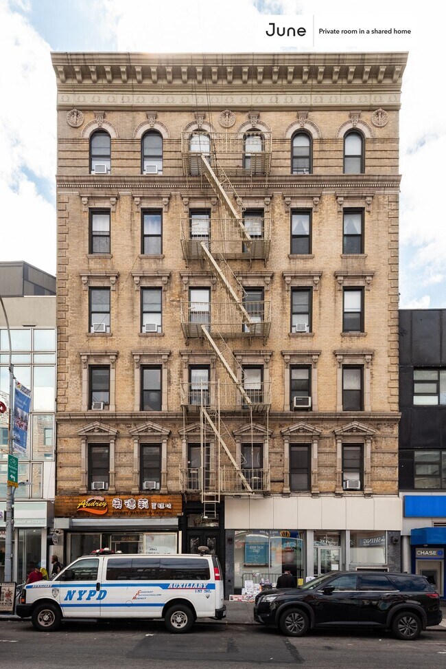 Building Photo - Room in Shared 3 bed/1 bath home