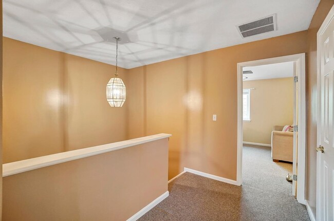Building Photo - 5306 Country Ridge Dr
