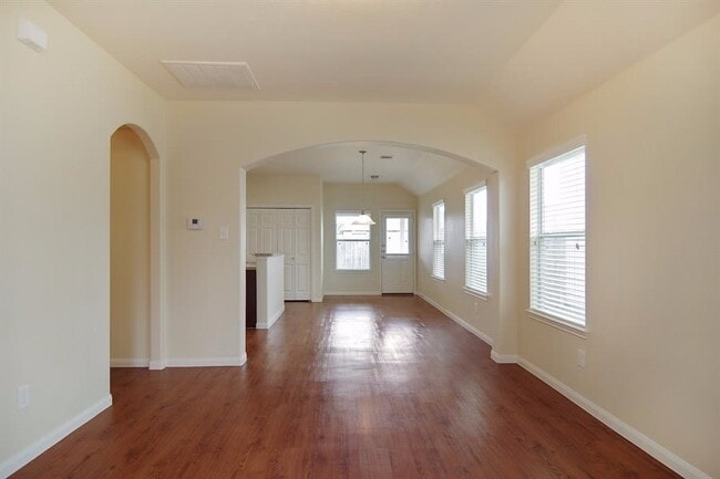 Building Photo - 18743 N Lyford Dr