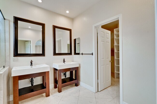 Building Photo - Luxury 5BR North San Jose Home | 2,680 Sq. Ft. | Minutes to BART, Levi's Stadium & Silicon Valley...