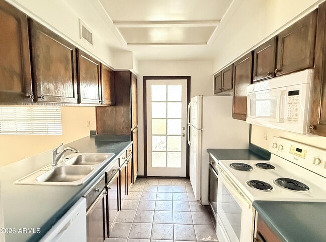 Building Photo - 1222 W Baseline Rd