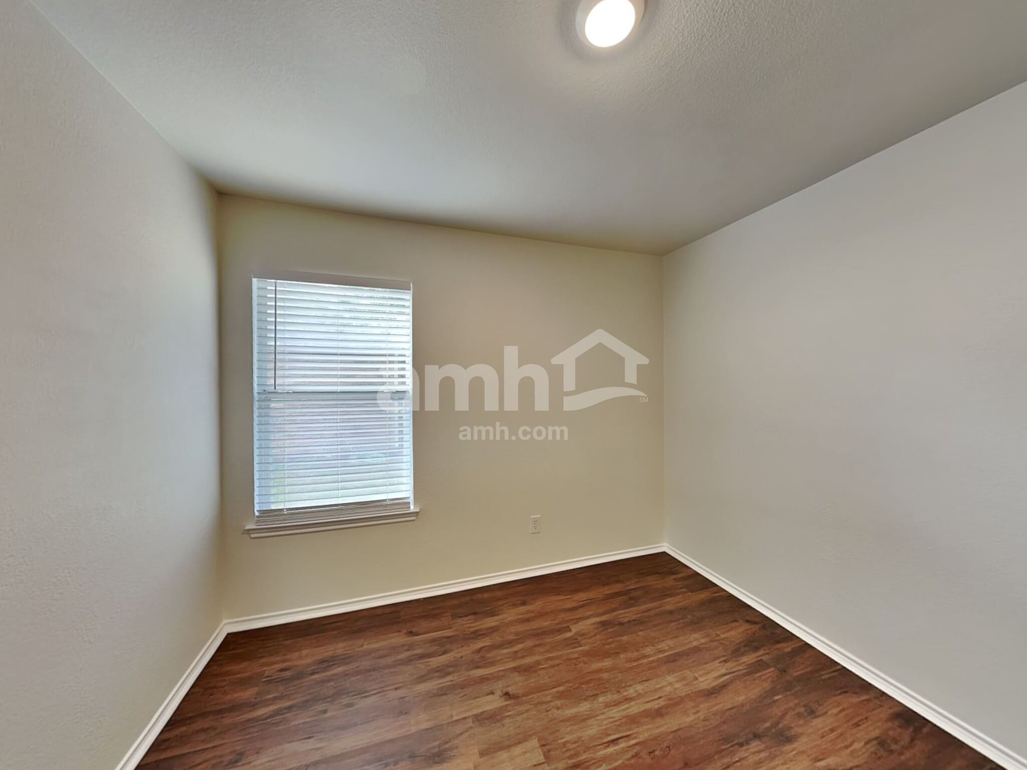 Building Photo - 8321 Brigalow St