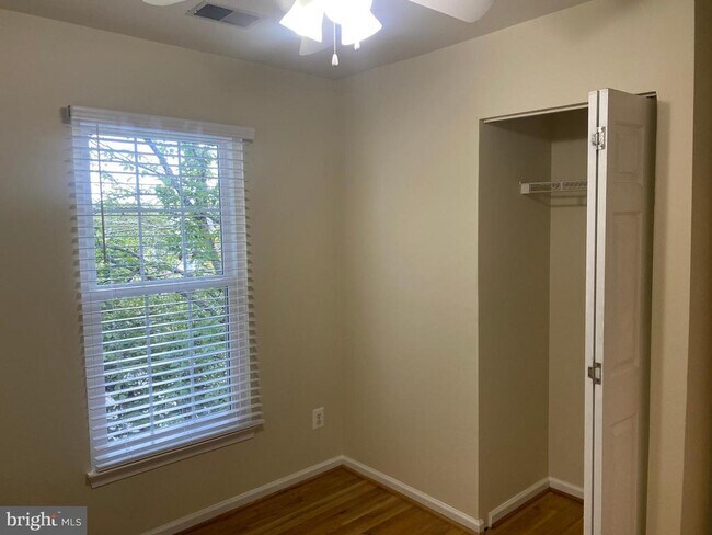 Building Photo - 7049 Rogue Forest Ln