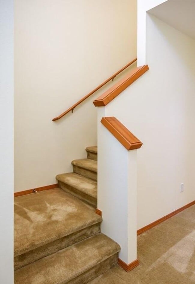 Building Photo - 4bd/2.5ba Lake Stevens Home