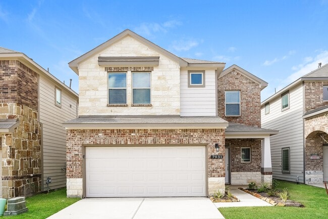 Building Photo - 7931 Fijian Cypress Dr