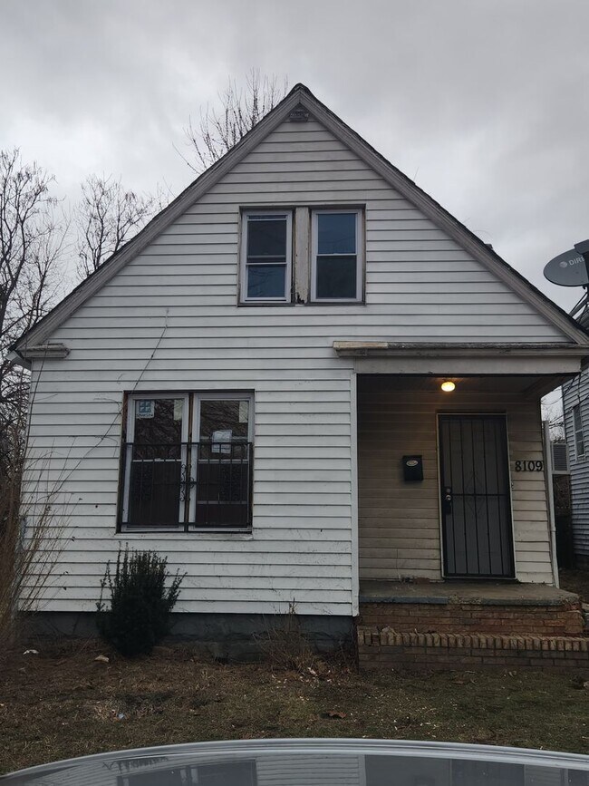 Cleveland East Side Simgle 8109 Medina Ave Cleveland OH 44103